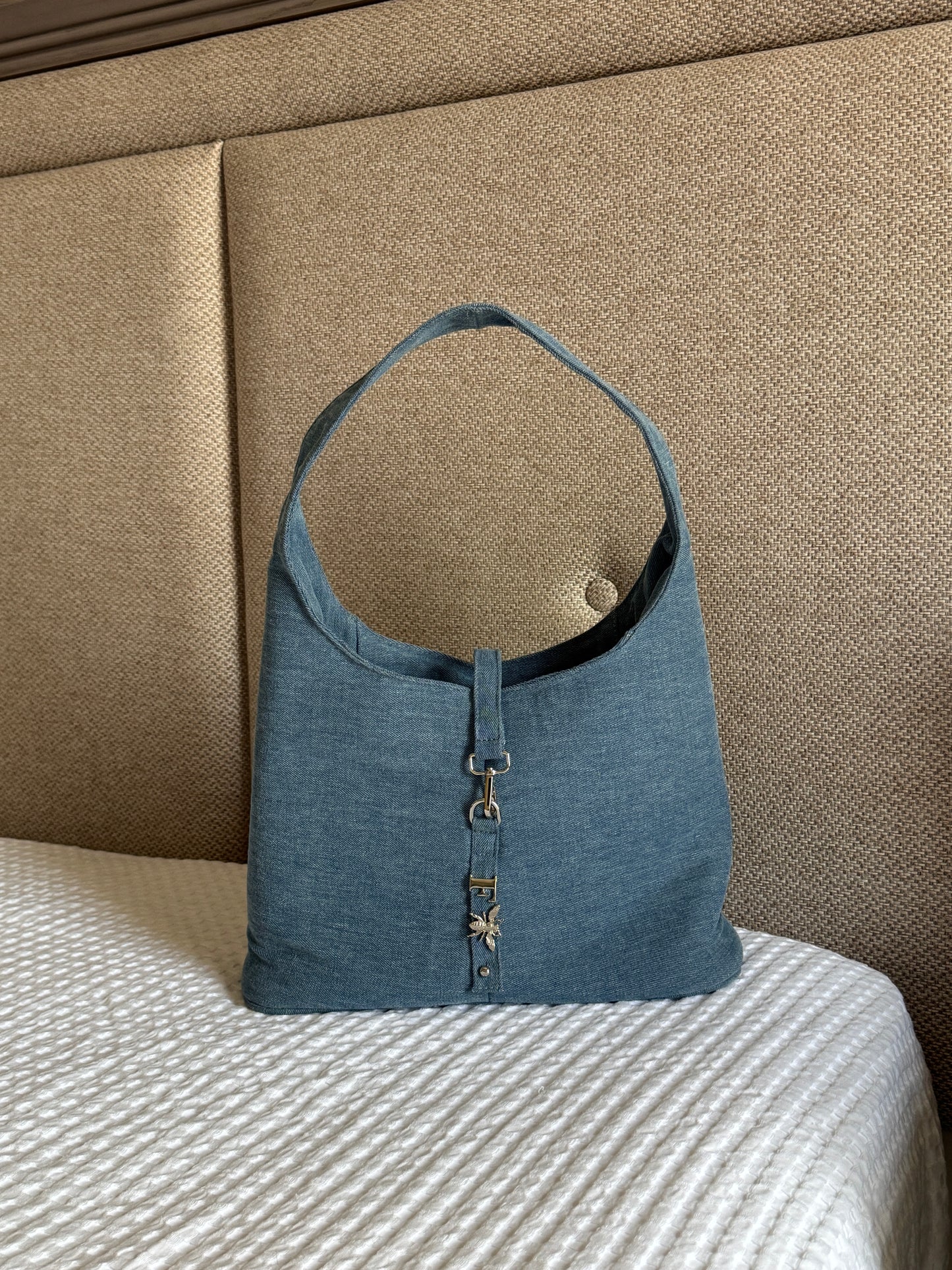 CASUAL TOTE