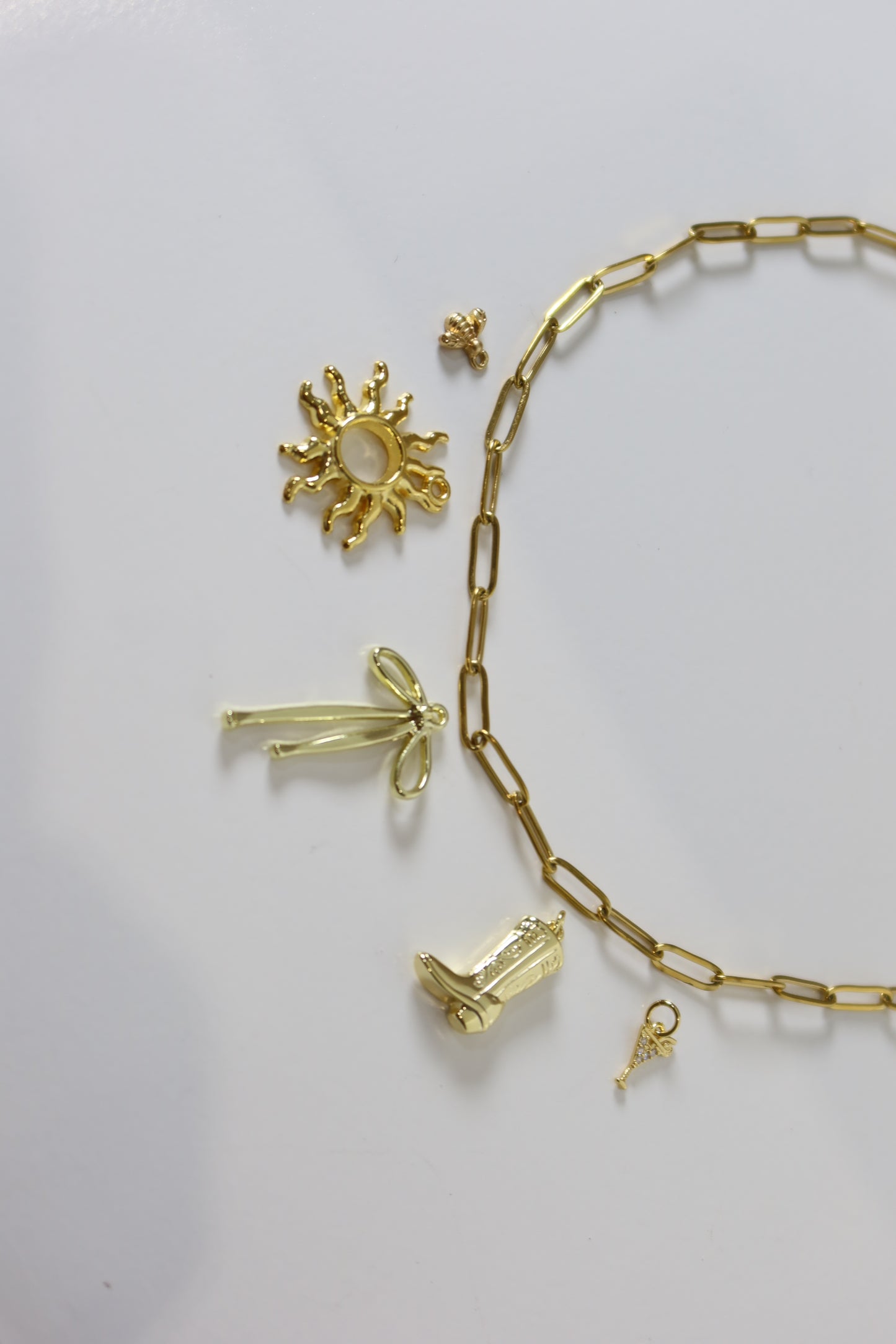 CHARM NECKLACE
