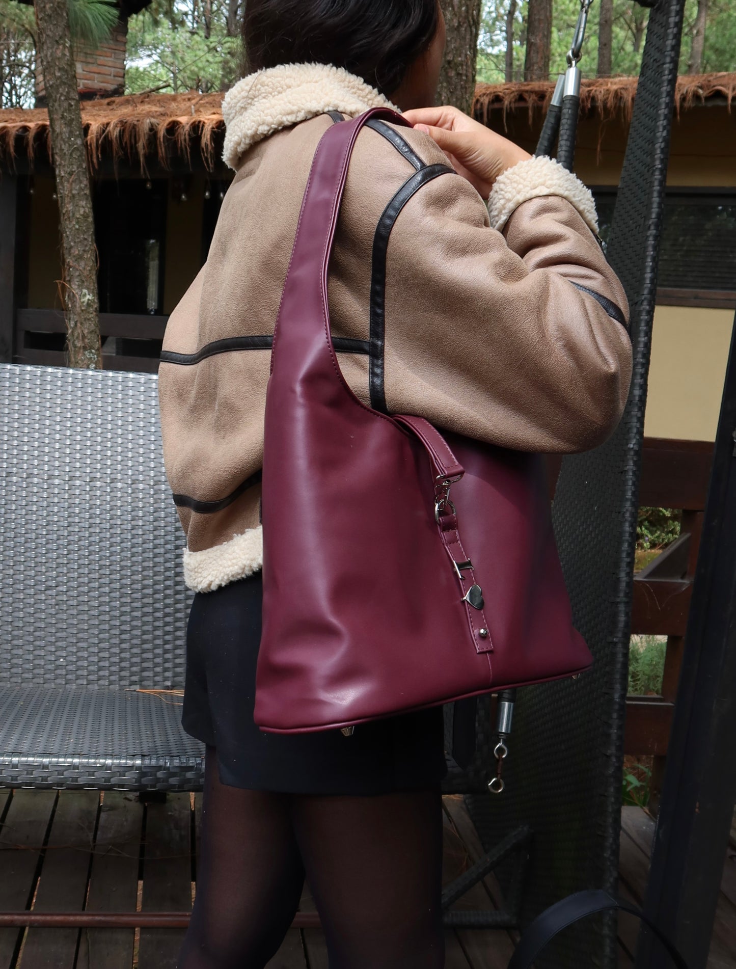 CASUAL TOTE