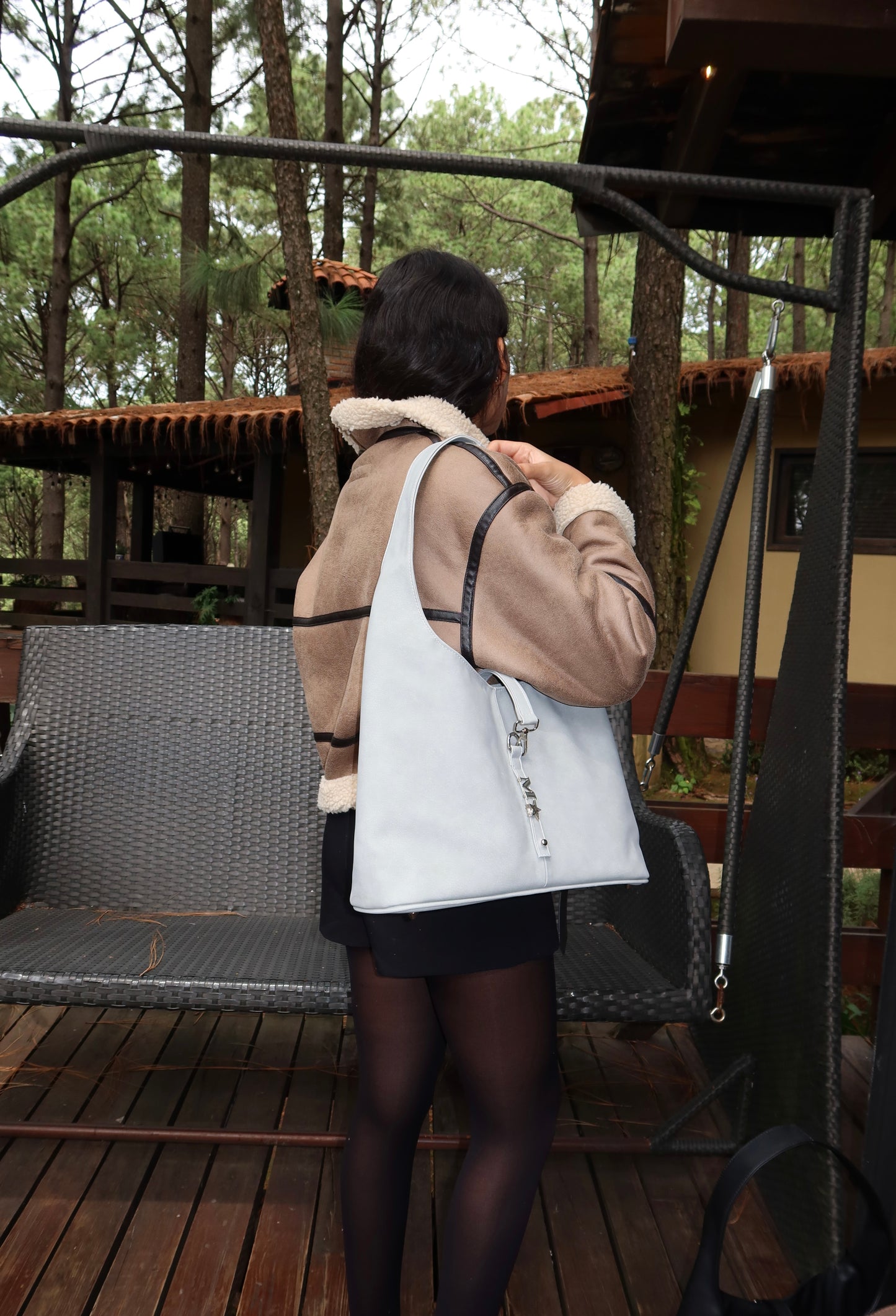 CASUAL TOTE