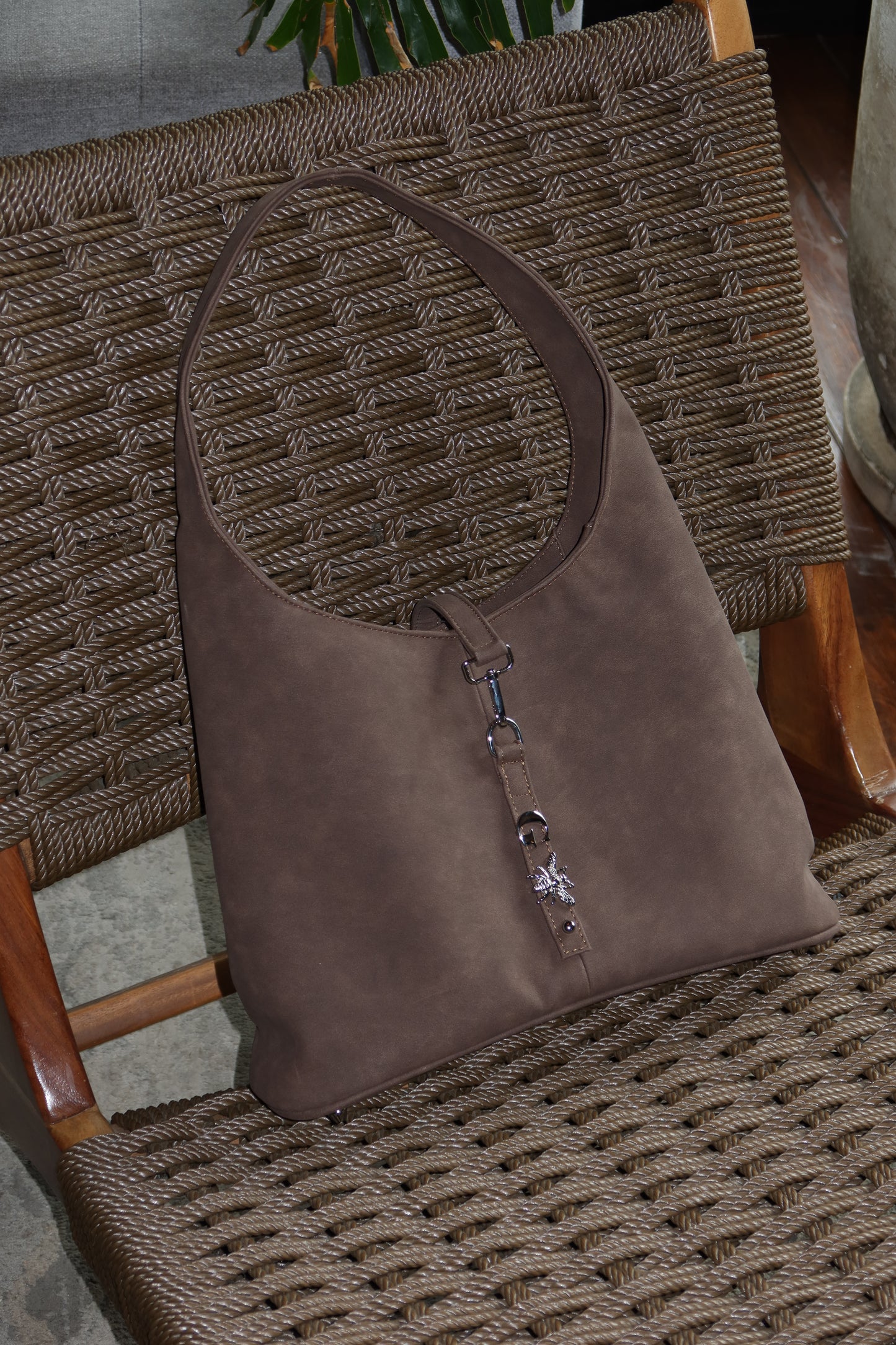 CASUAL TOTE