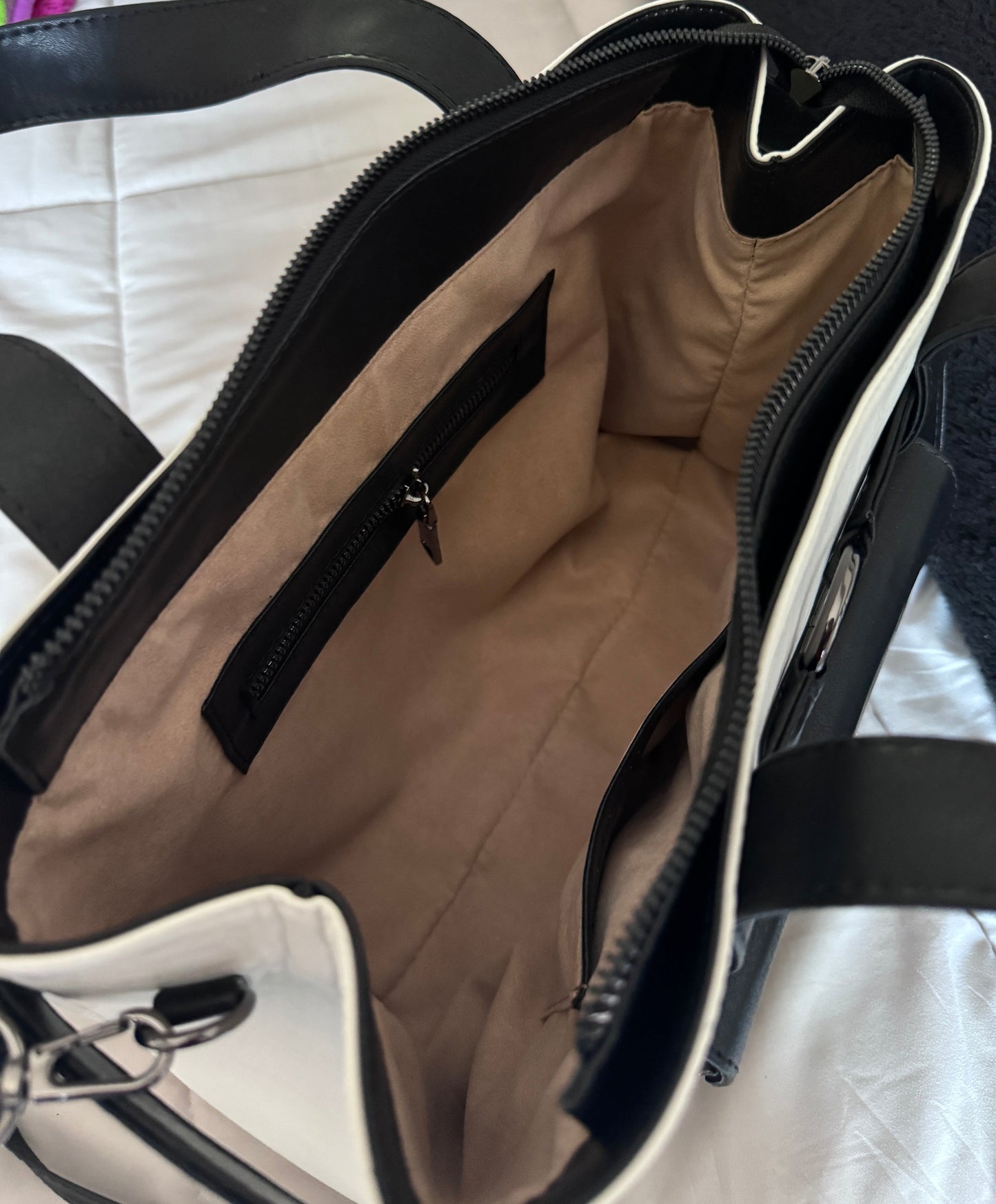 ARIA TOTE