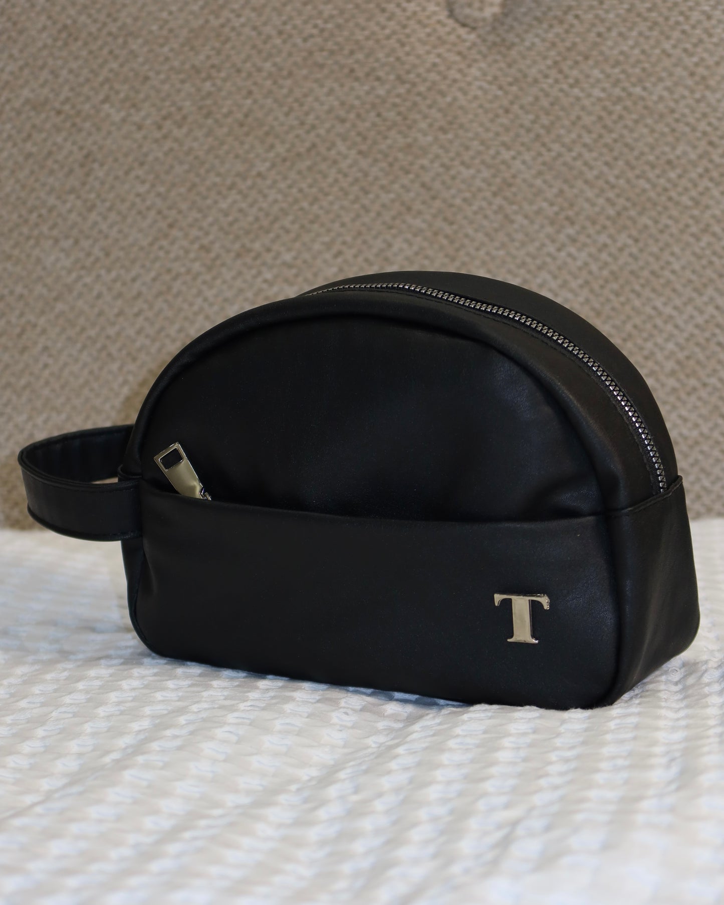 POUCH BAG