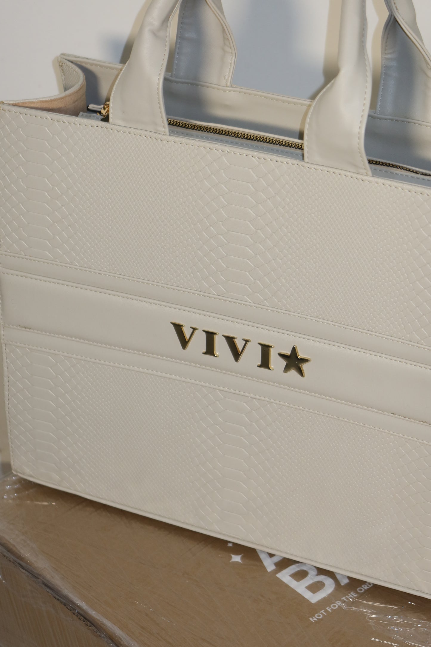 MAXI TOTE LATTE
