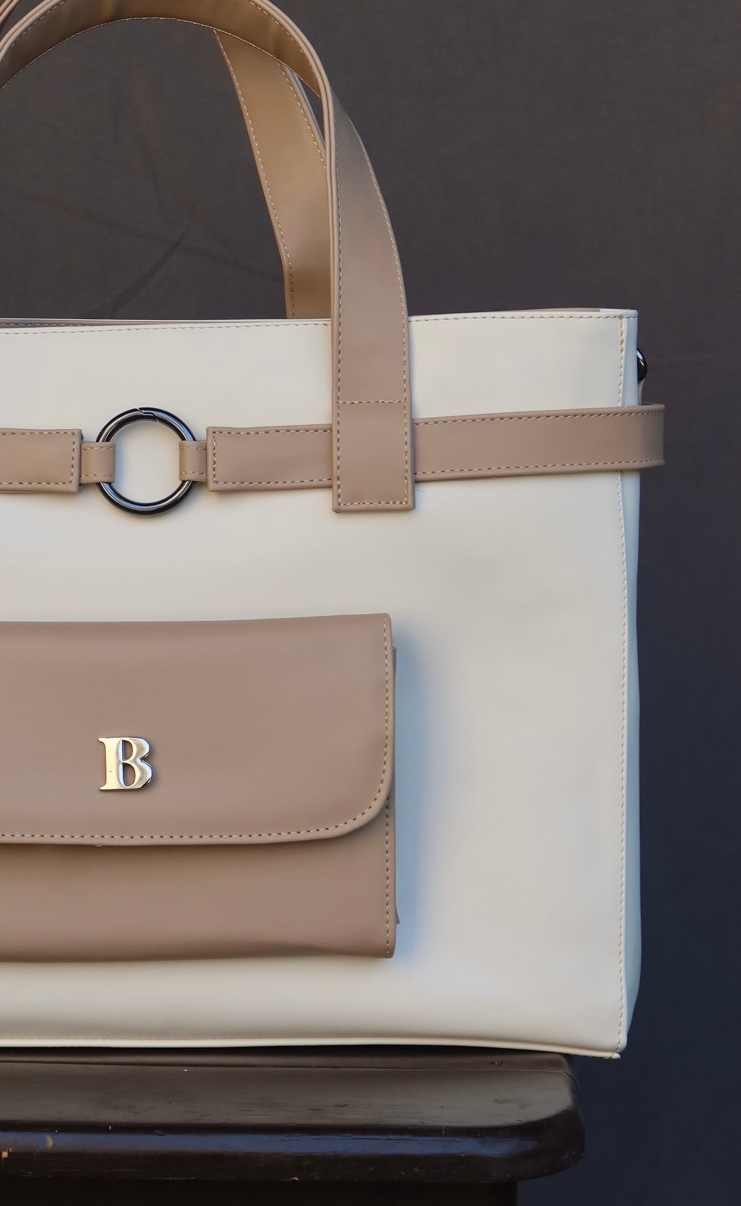 ARIA TOTE