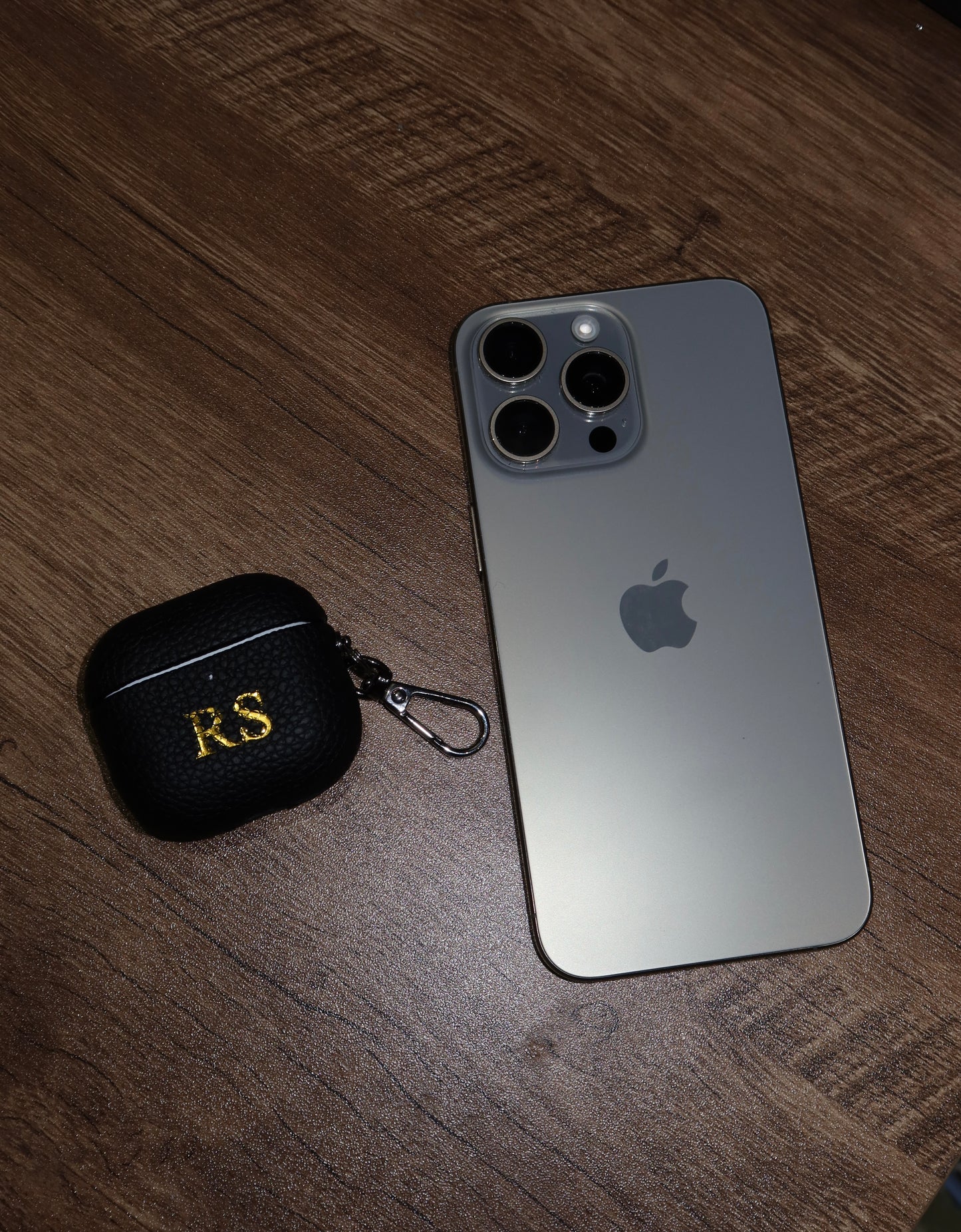 AIRPODS CASE 4TA GENERACIÓN