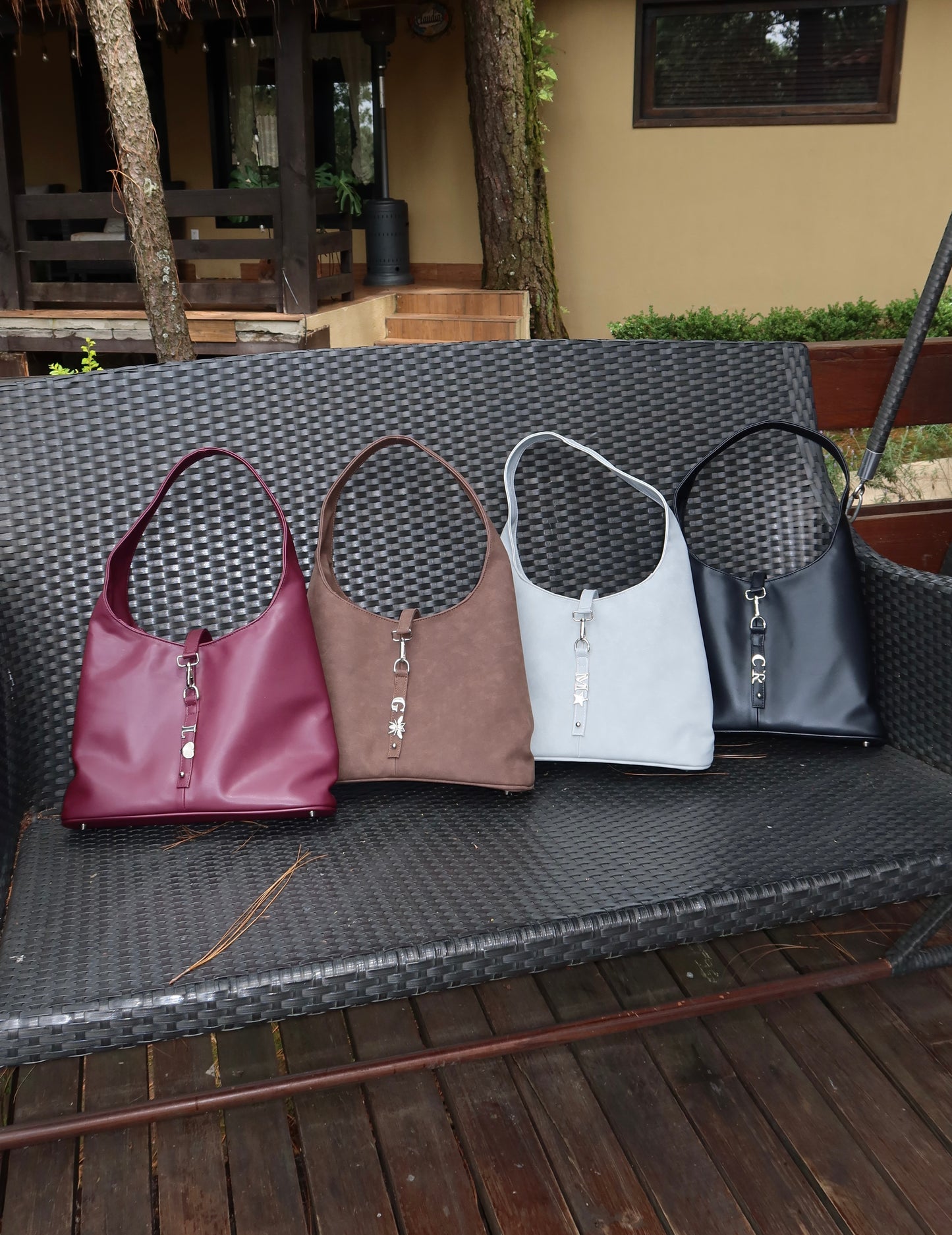CASUAL TOTE