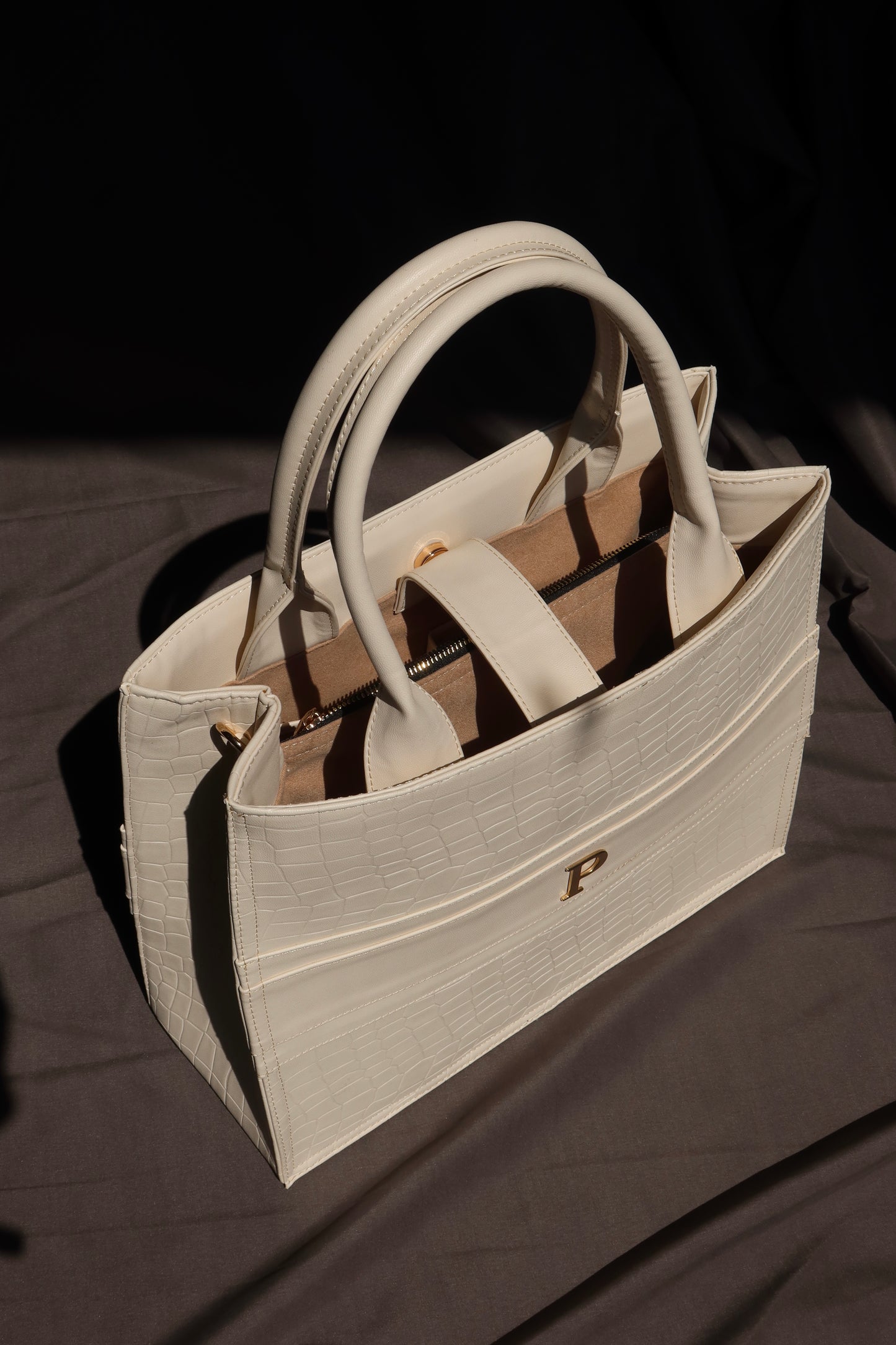 BOOK TOTE