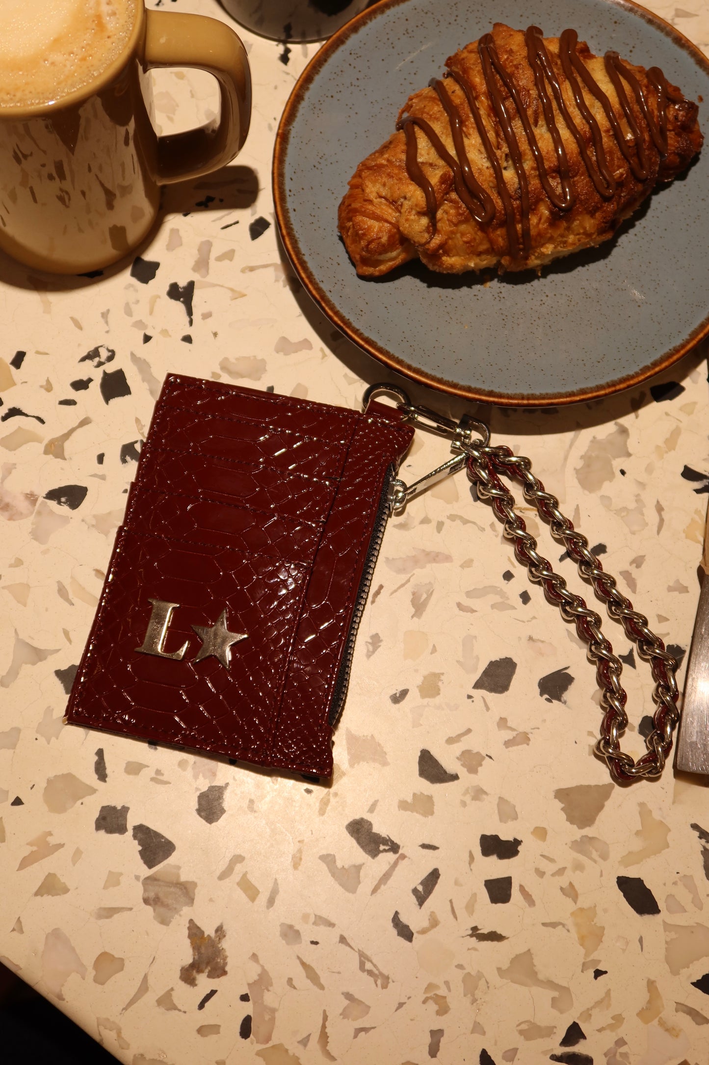 CARDHOLDER CHERRY