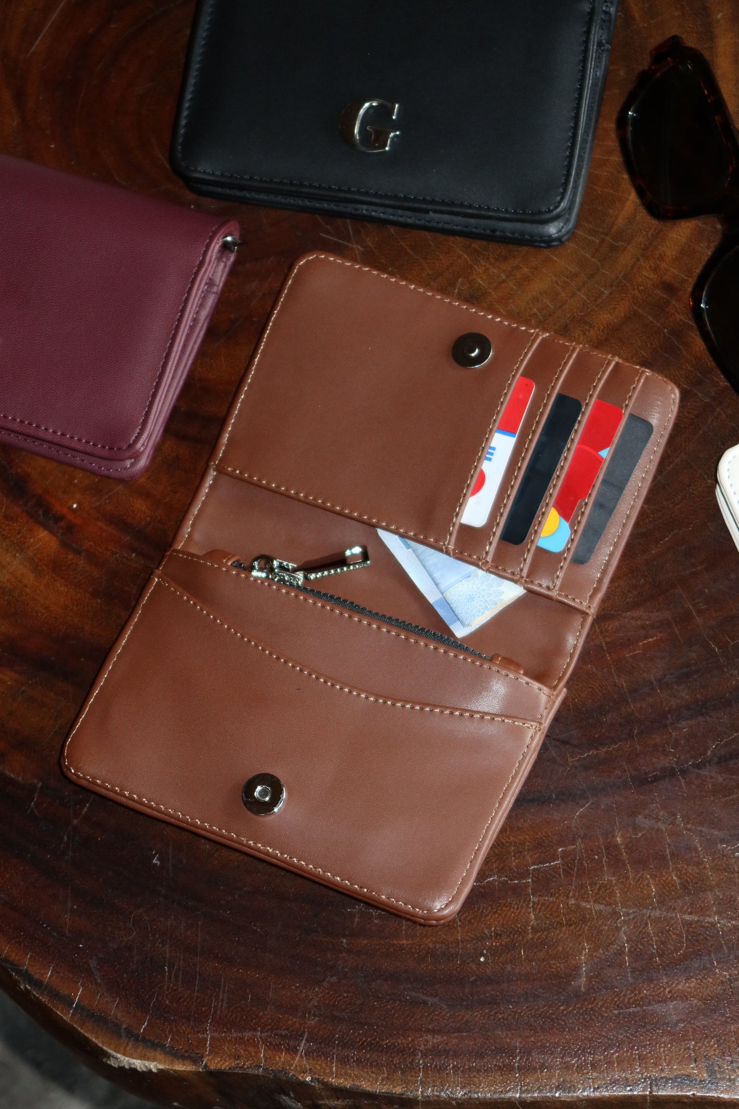 POCKET HOLDER