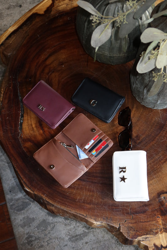 POCKET HOLDER