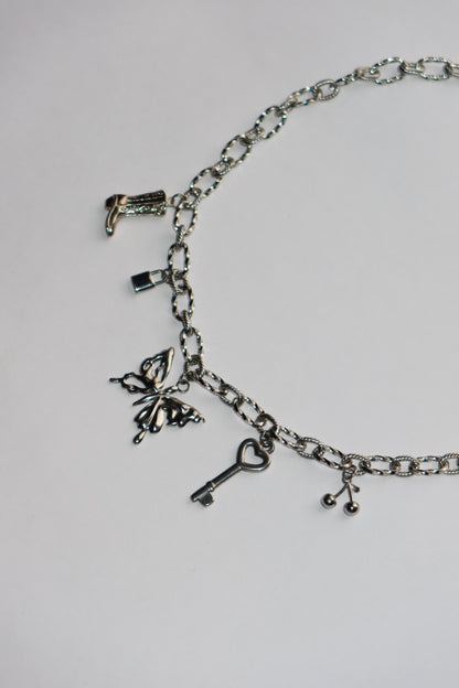 CHARM NECKLACE PLATEADO