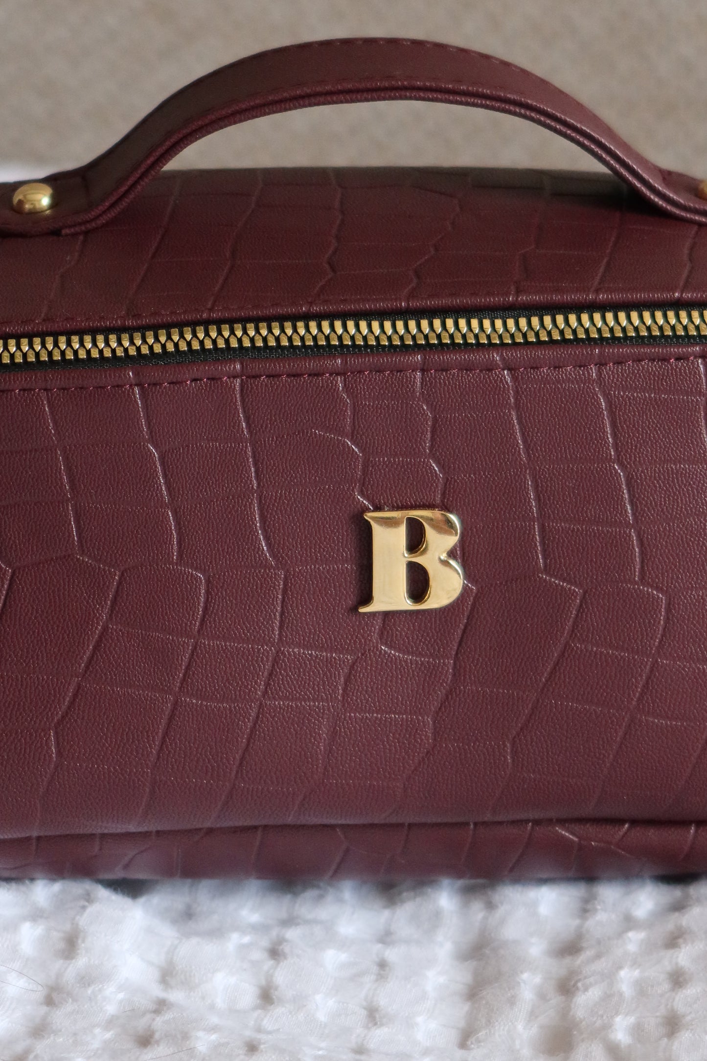 NECESER BURGUNDY