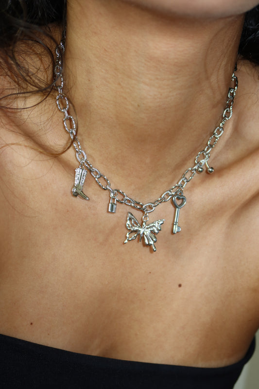 CHARM NECKLACE PLATEADO