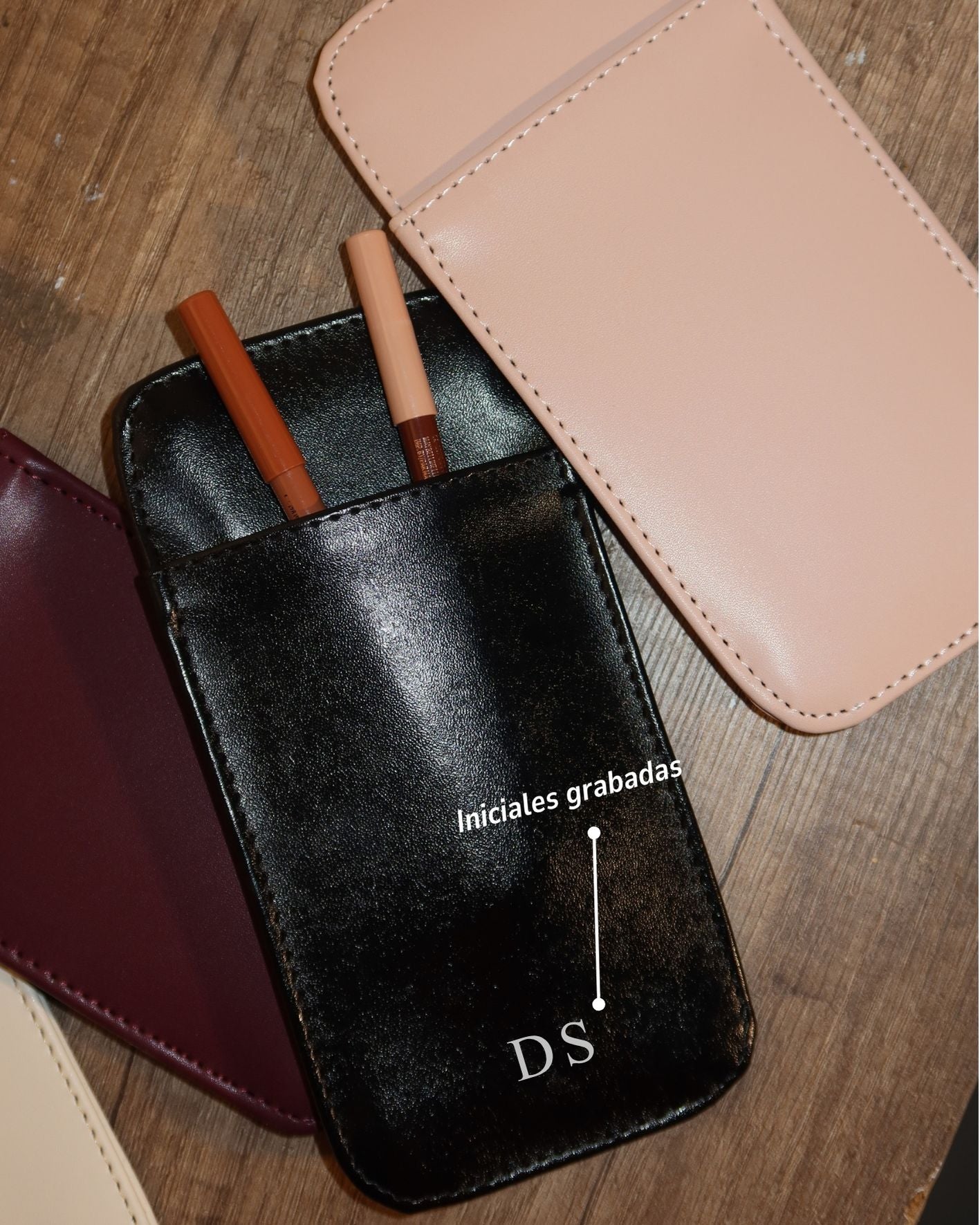 LIPLINER CASE
