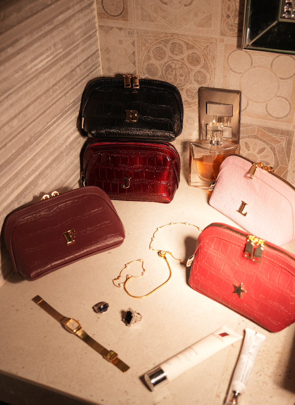 BONNIE MAKE UP BAG