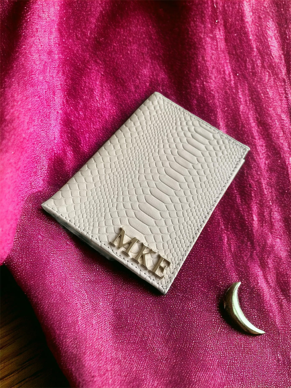 LATTE PASSPORT HOLDER