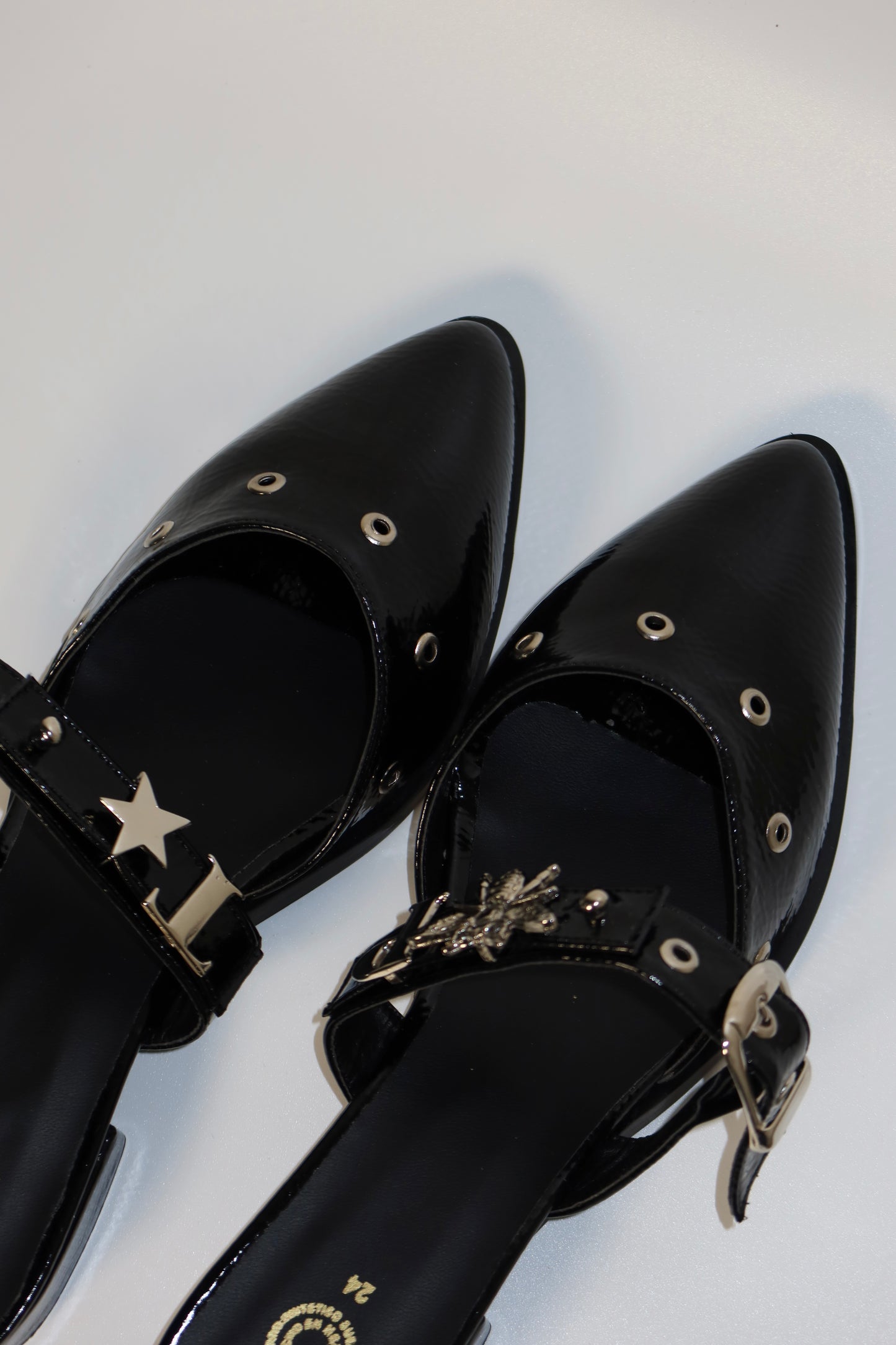 FLATS NEGROS
