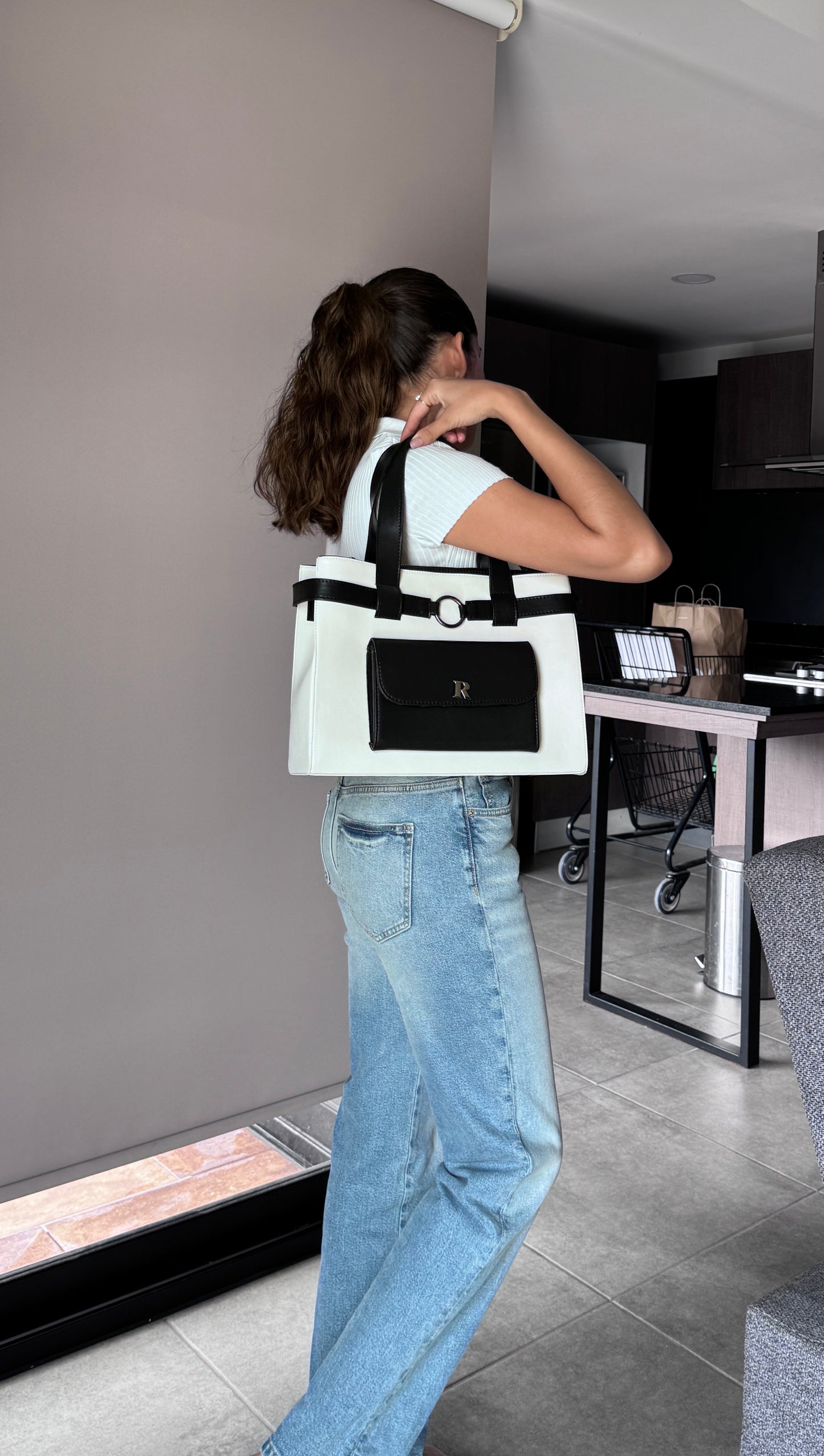 THE ARIA TOTE