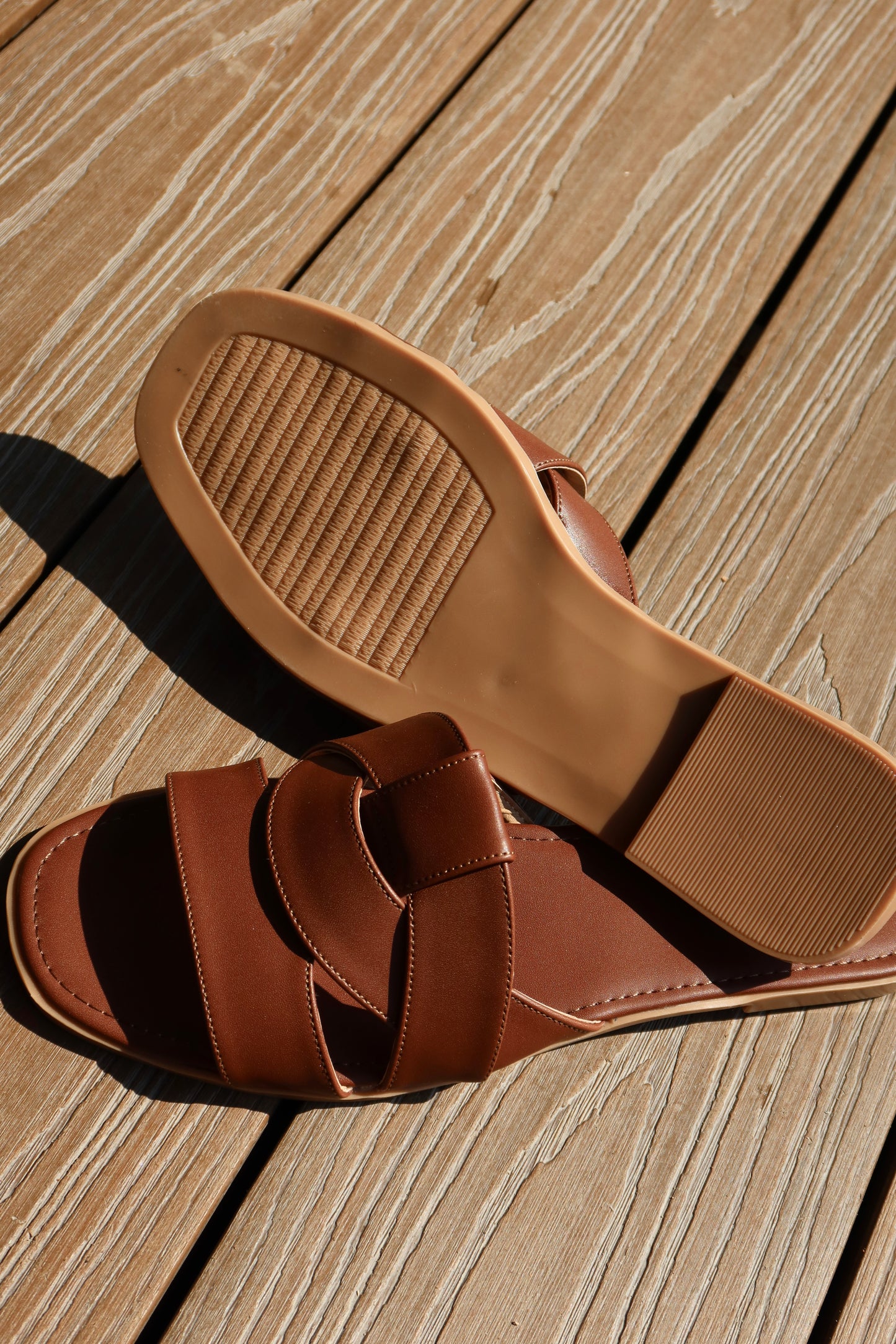 KNOT SANDALS